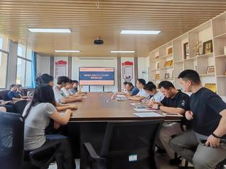 海峡理工学院召开学生群团组织座...